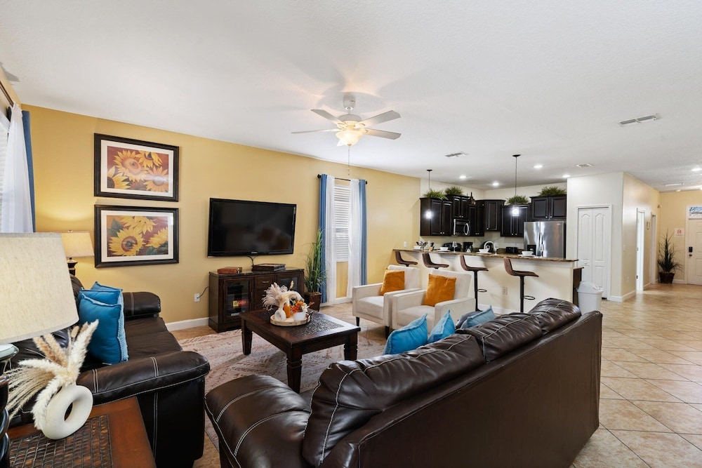 Championsgate Resort 8 Bedroom Pool Home with Spa 8 Home