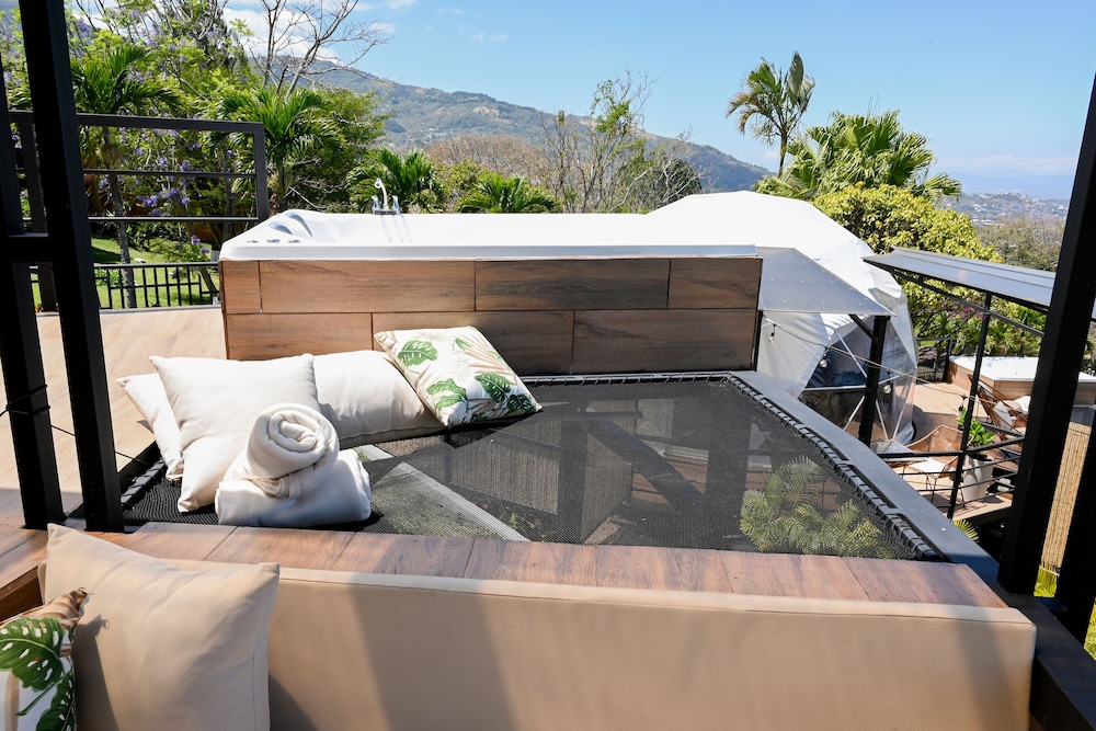 ALMA Glamping