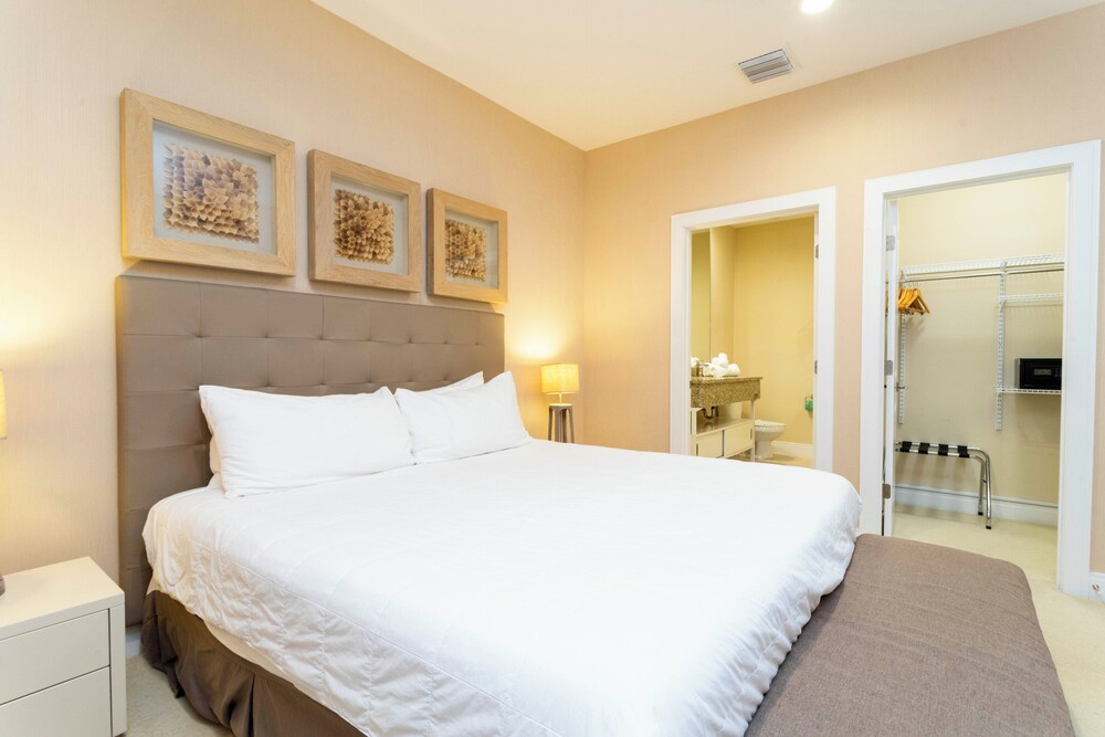 Gorgeous 4 Bd Close to Disney @ Magic Village 3114 view 5