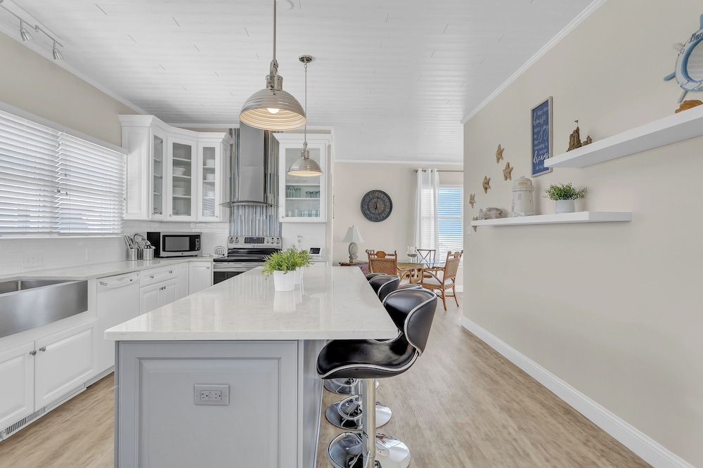Topsail Escape by Topsail Realty
