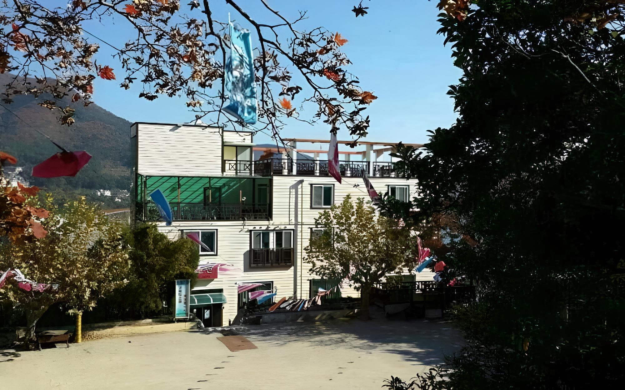 Geojedo Hana Pension