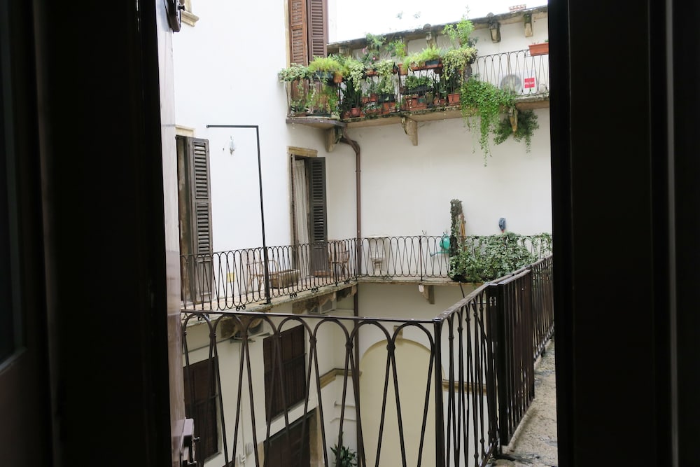 Verona Journeys