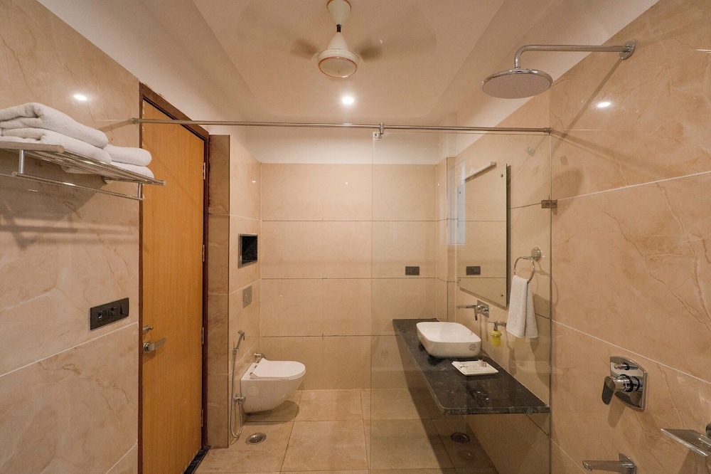 Delight The Lavish Loft Corbett