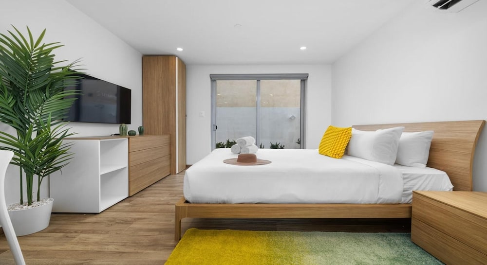 Beachside Residences