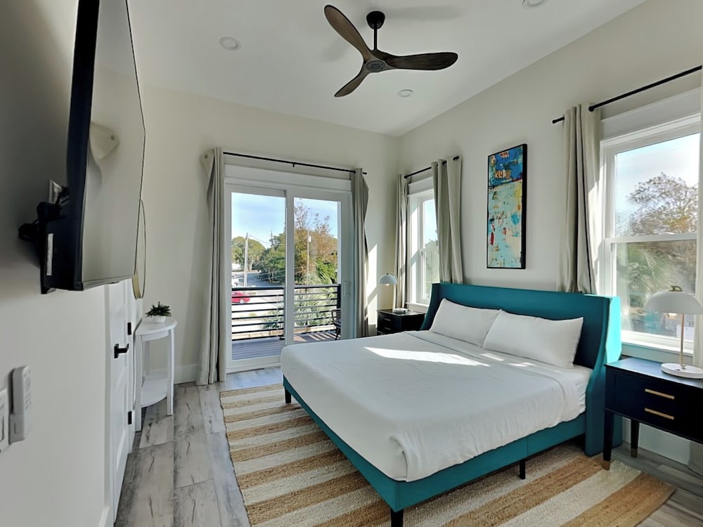 Sandee Feet Retreat