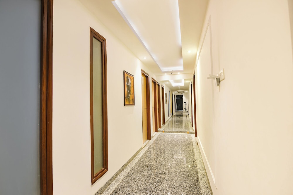 Fabhotel The Prime Land