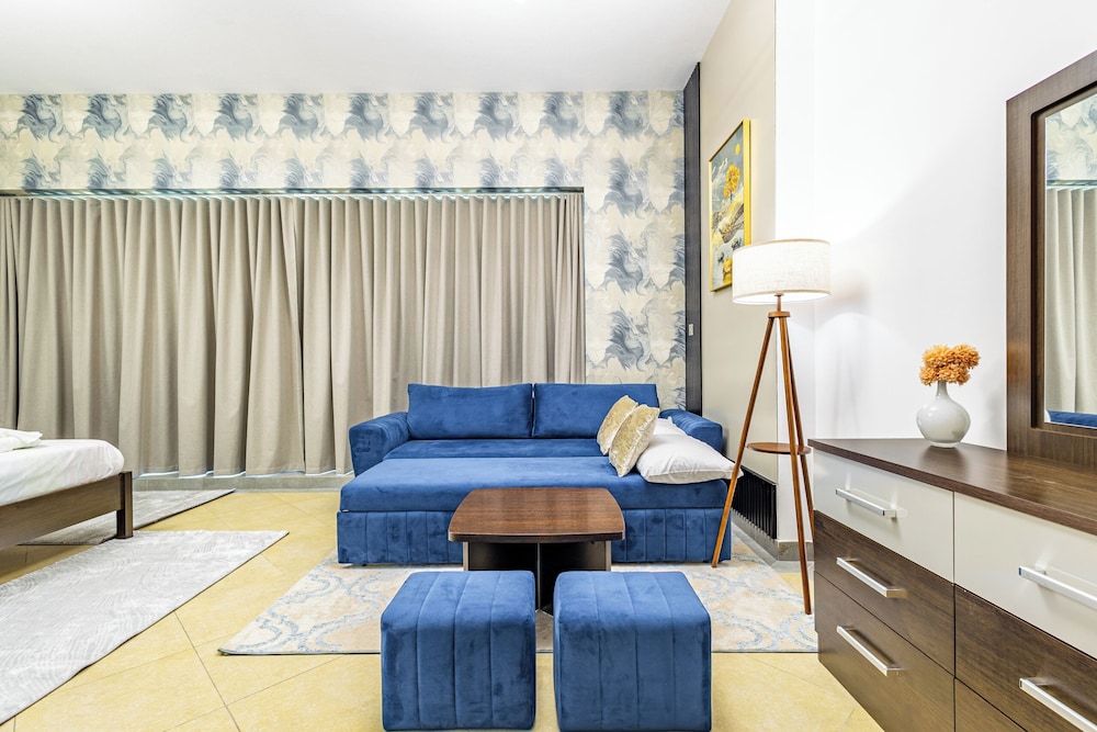 Superhost Cozy Studio Near Dubai Marina