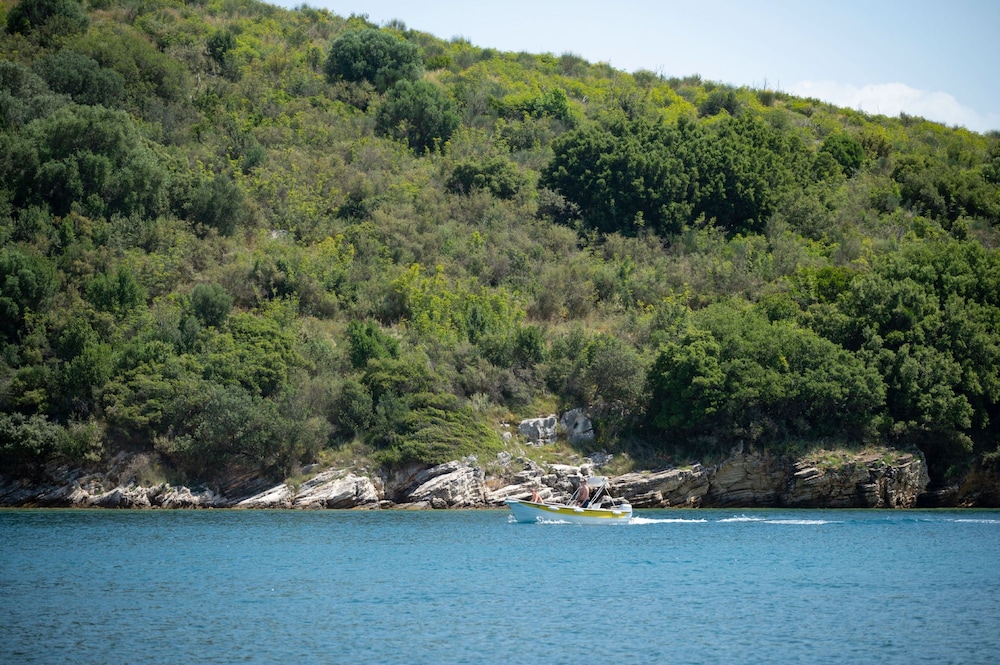 Bee Tree Villa in Corfu