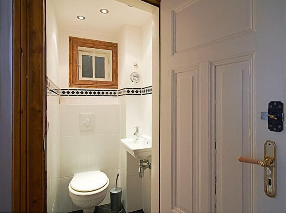 Hamburg Vacations - Gaestezimmer auf St. Pauli - Property Image 3