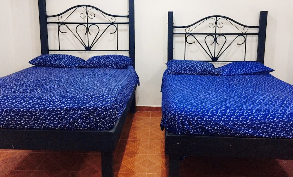 Hostal y Camping Villa Mercedes