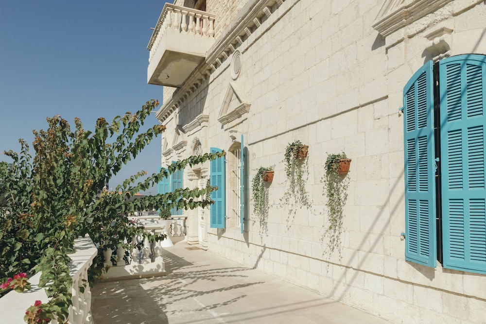 Beit El Bahr