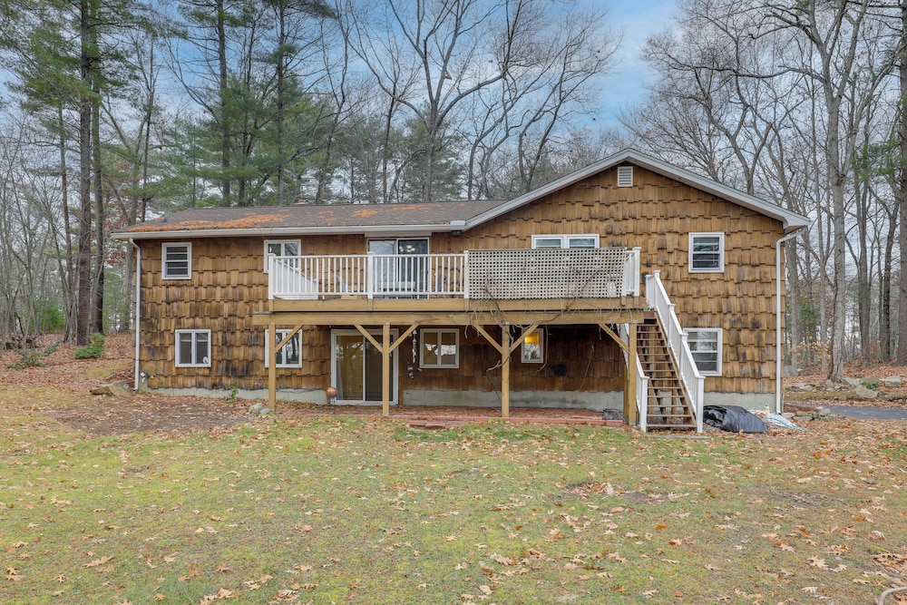 Peek-a-boo Lake Views & Yard: Windham Home