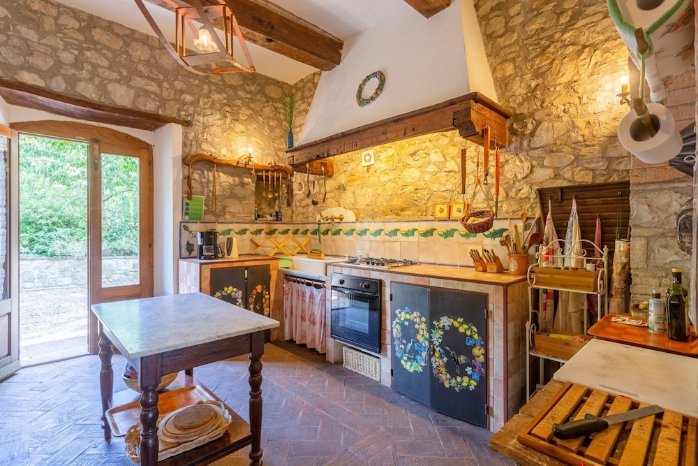 Villa Il Giulione Large Private Pool Wifi - 3089 view 5