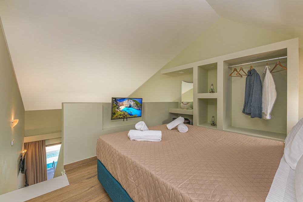 Kozanos Suites with Private Pool photo 2