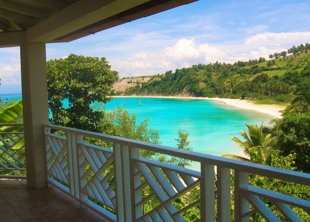 Abaka Bay Resort