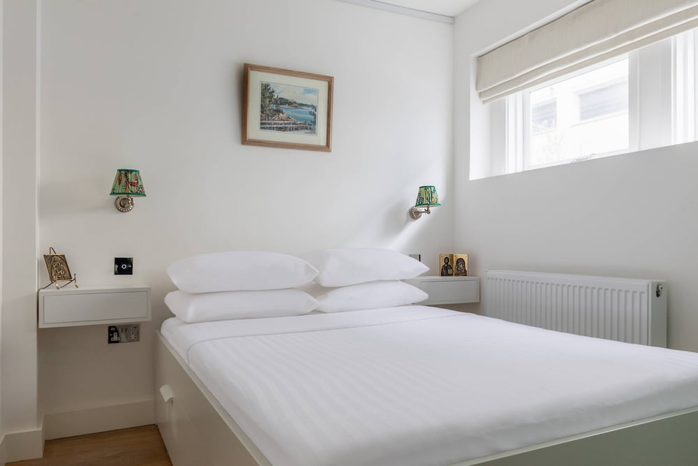 Alba Place III by Onefinestay
