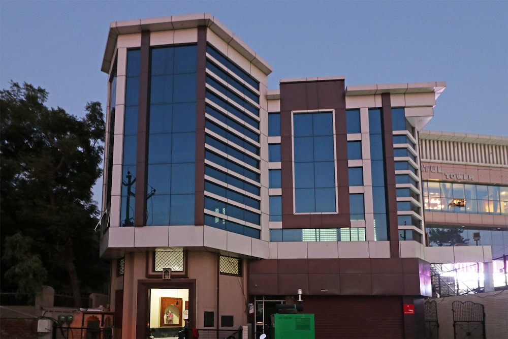 OYO 10213 Hotel Panache