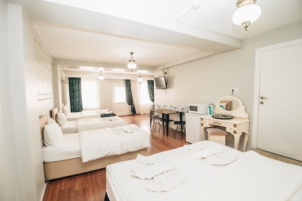Safran Suites