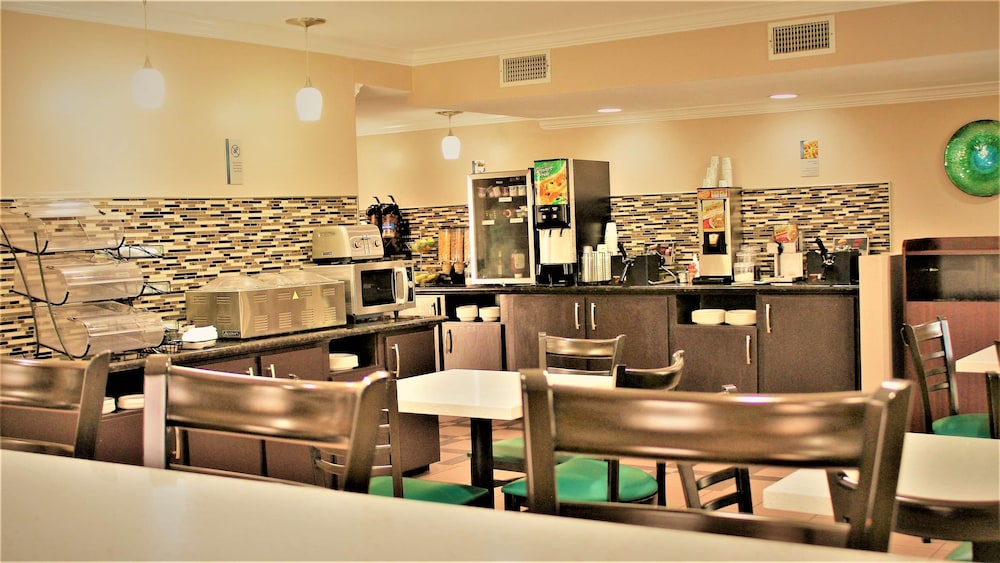 Nacogdoches Vacations - Best Western Inn Of Nacogdoches - Property Image 6