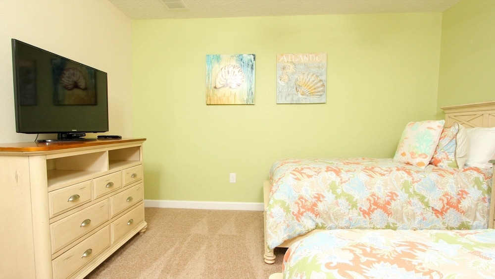 Championsgate Resort 7 Bedroom Home with Pool 7 Home