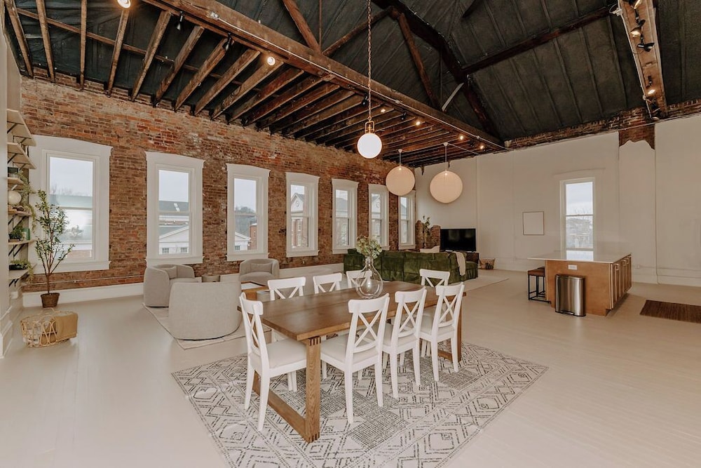 East Main Lofts