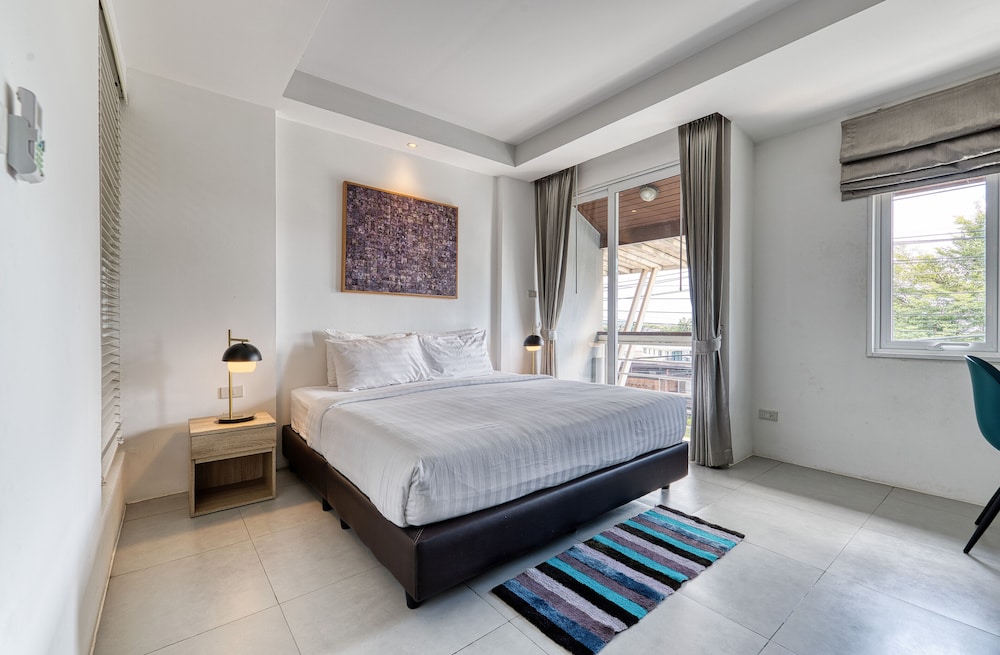 Baan Rawee Apartments