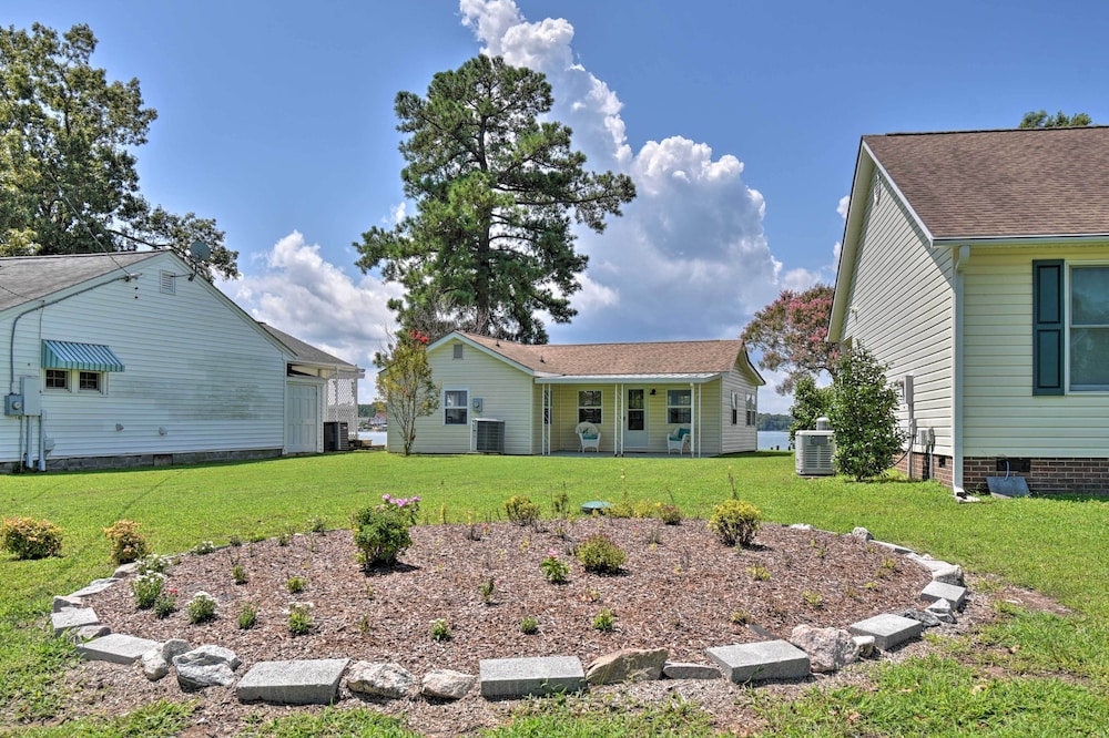 Romantic Waterfront Abode With Patio & Dock! view 4
