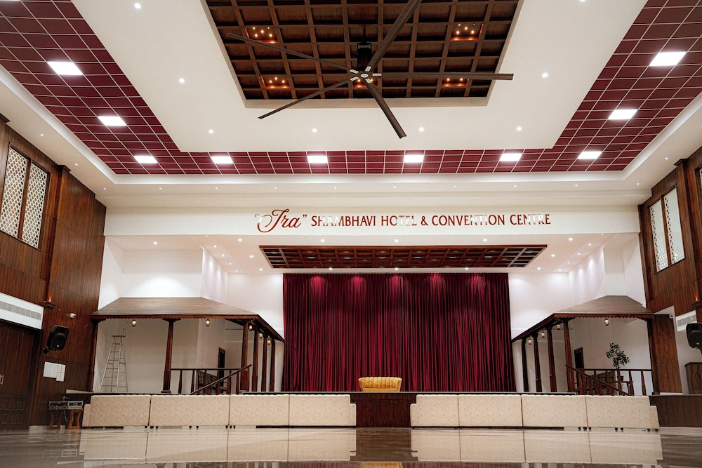 Shambhavi Hotel & Convention Centre