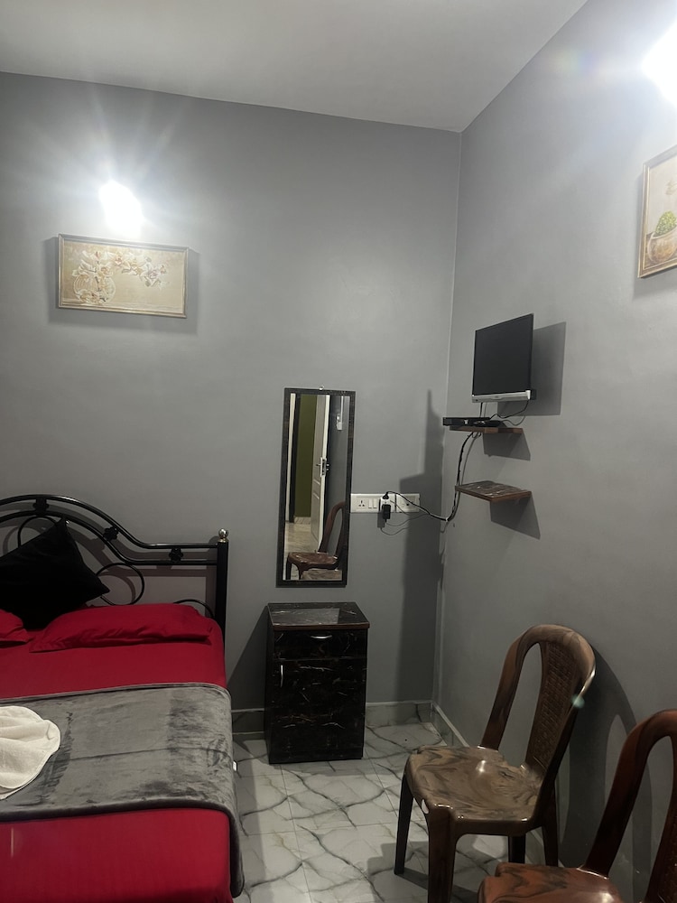 Casa Almeida Guest House