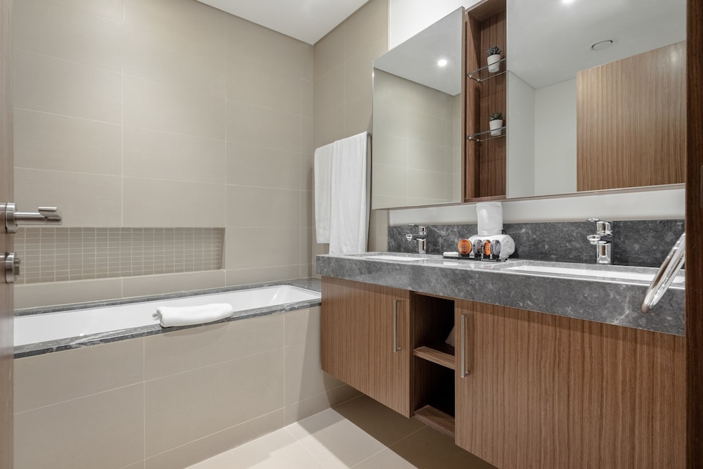EDEN'S Homes & Villas - 52/42 Emaar