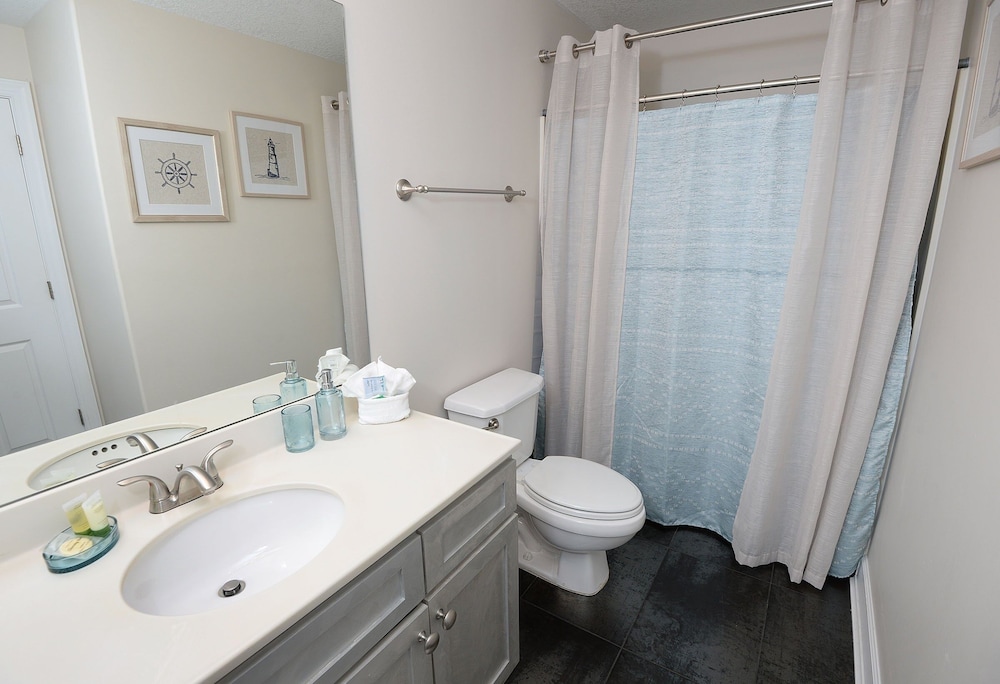 Emerald Isle 1609 2 Bedroom Condo