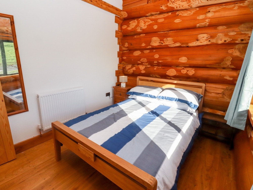 Douglas Cabin