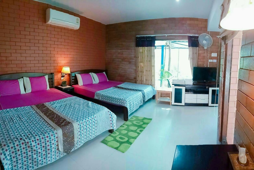 Laguna Resort