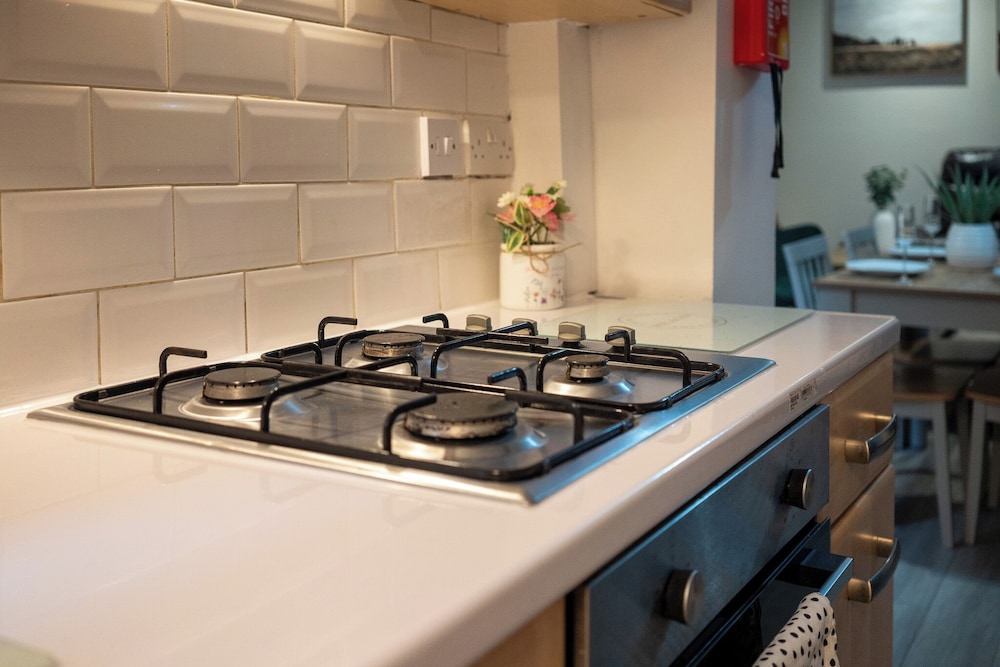 Casa Botique - Close To Gunwharf