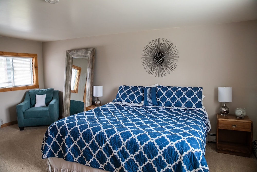 Clear River Inn