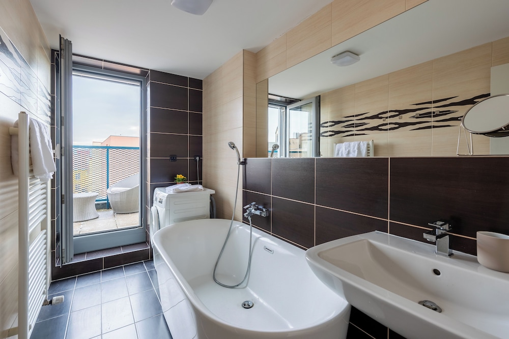 Apart loft hotel in Karlin