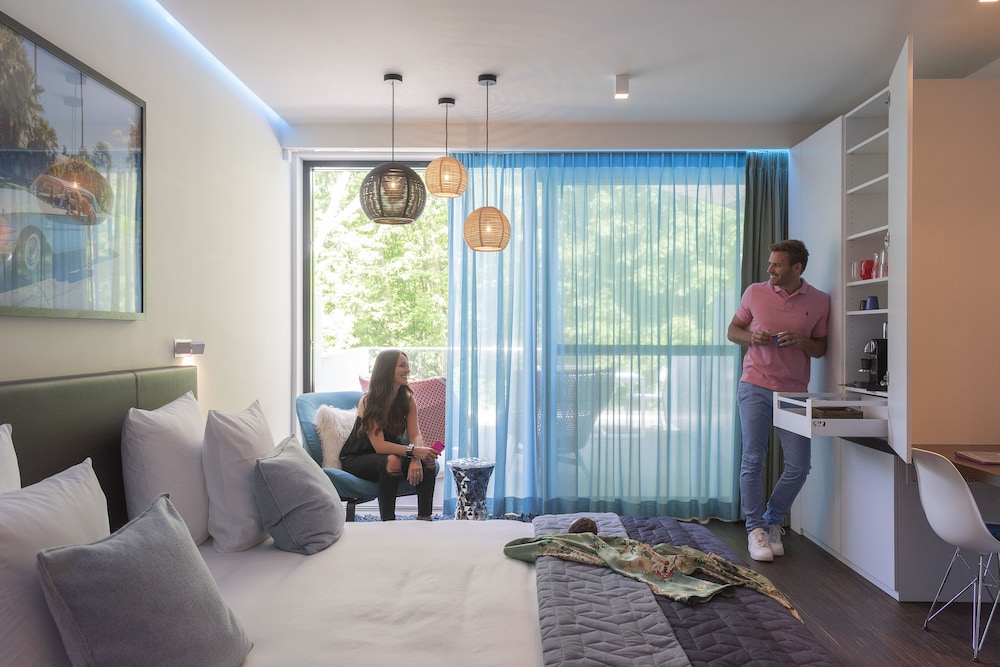 Lithium Bed Zen & Breakfast