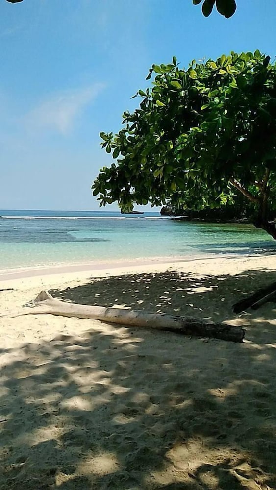 The blue Lagoon Hostel & Private Rooms