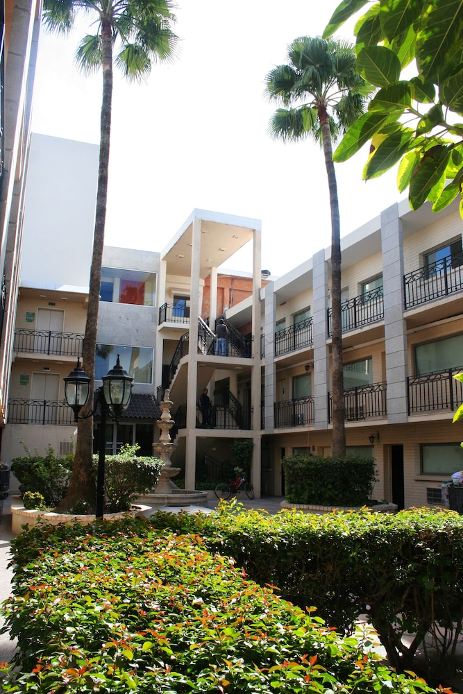 Reynosa Vacations - Hotel El Camino Inn  Suites - Property Image 12