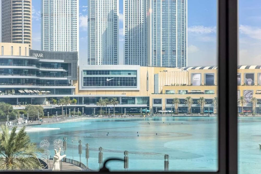 Durrani Homes - The Luxe 3br with Burj Khalifa and Fountain View - Third room without partition