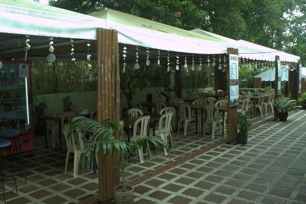 Coron Village Lodge