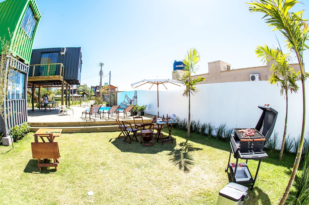 Innbox - Praia Do Rosa - Hostel