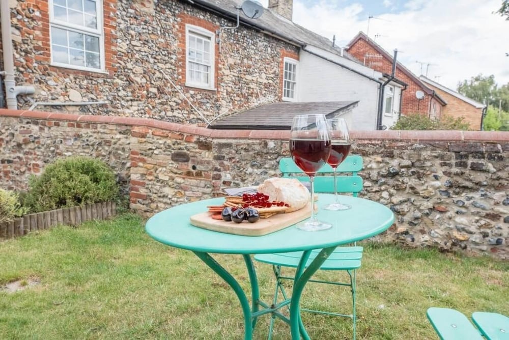 Holly Cottage in Bury St Edmunds
