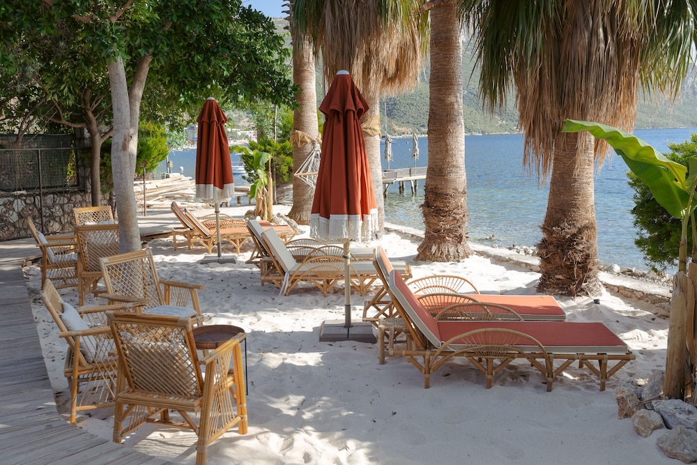 Panjur Otel Söğüt Köyü - Image 26