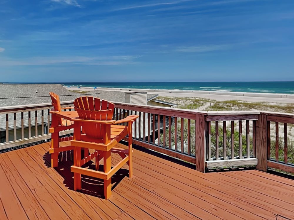 Paradise Palms by Topsail Realty