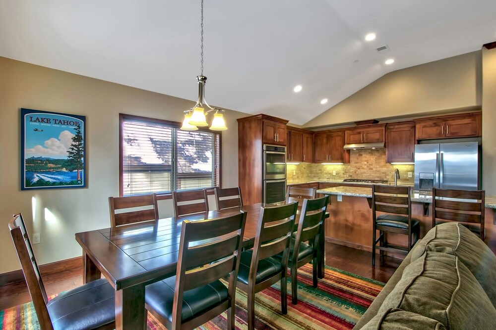 Conifer Chalet 3 Bedroom Condo