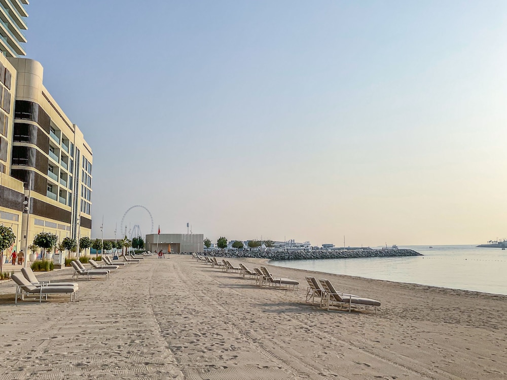 HiGuests - Beach Vista Tower 2