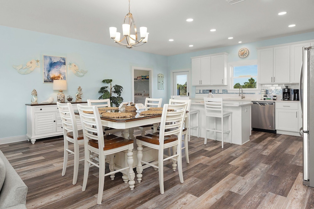 Living The Dream by Southern Vacation Rentals