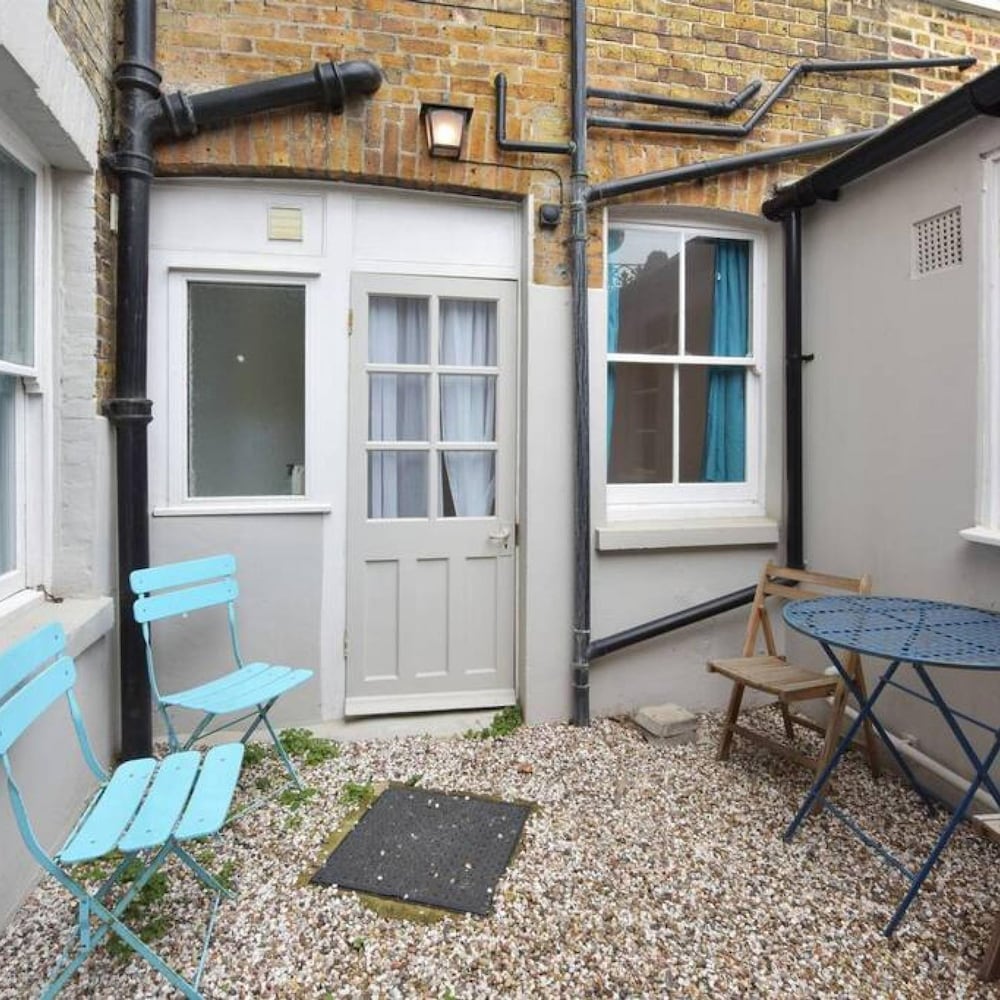 Ramsgate Vacations - Host Stay Victoria Gardens - Property Image 22