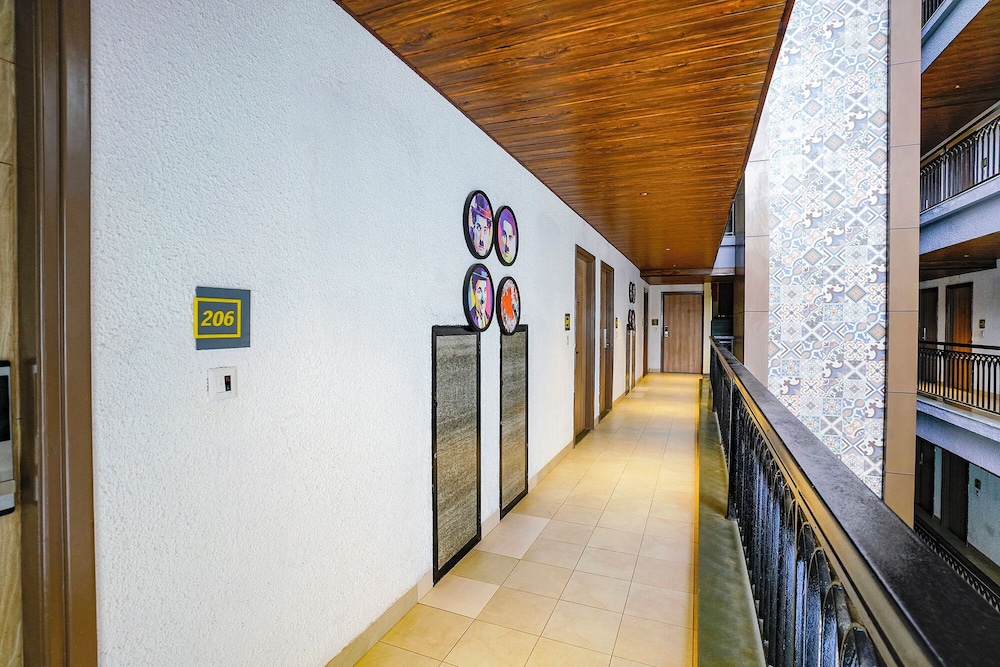 Fabhotel Prime Twin Fountains